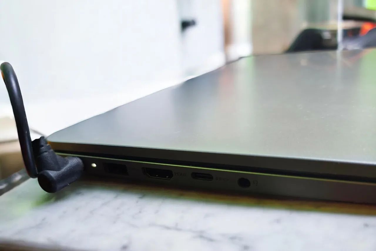 Notebook Lenovo Ideapad 145 - Foto 3