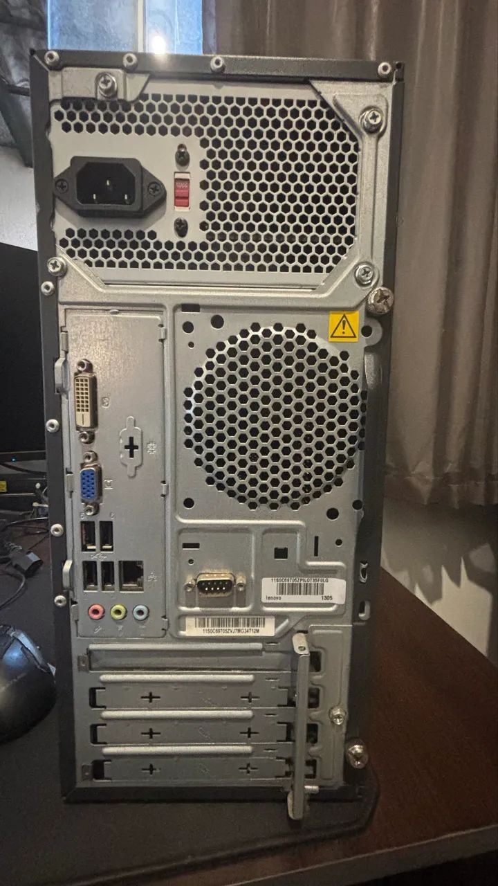 Desktop Lenovo ThinkCentre Core i3 3220 3.30Ghz