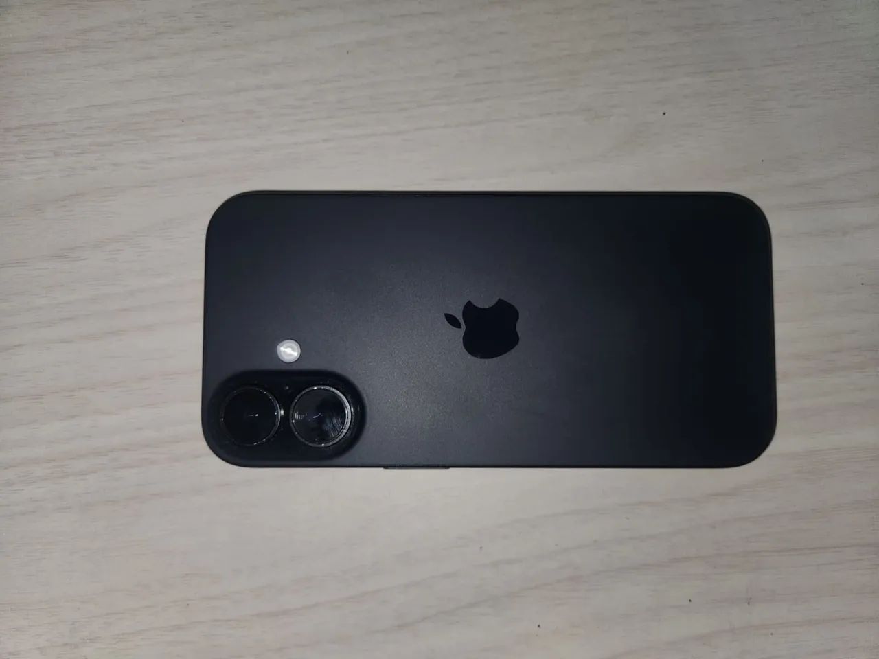 iPhone 16 256GB