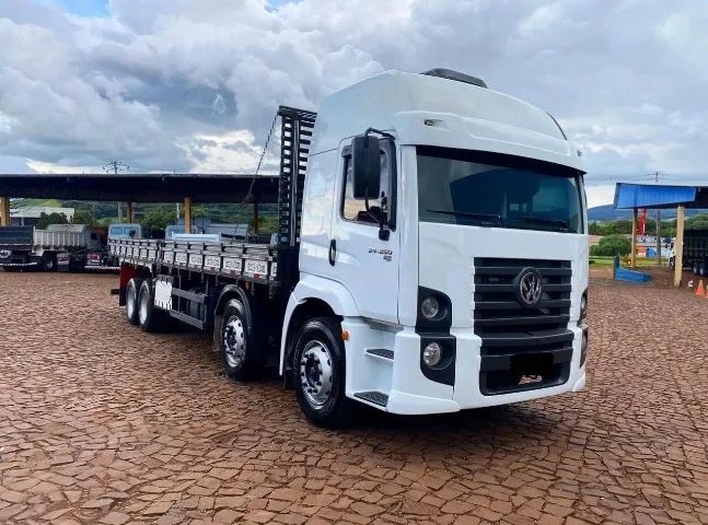 vw 24250 8x2 2011/12