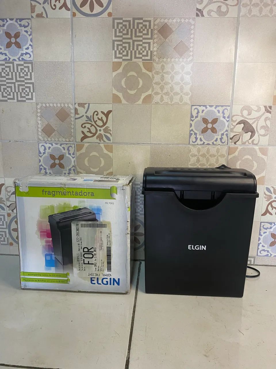 Elgin FR-7061 | Com caixa | Em estado de nova