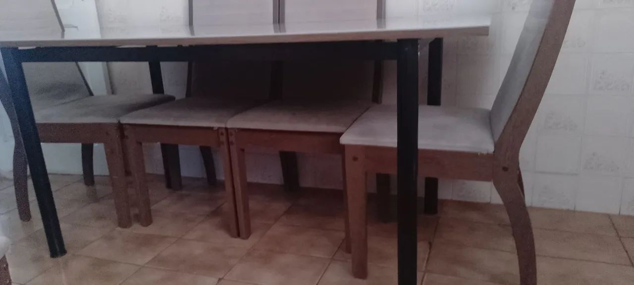 Mesa Madeira com tampo de Vidro 6 lugares  - Foto 3
