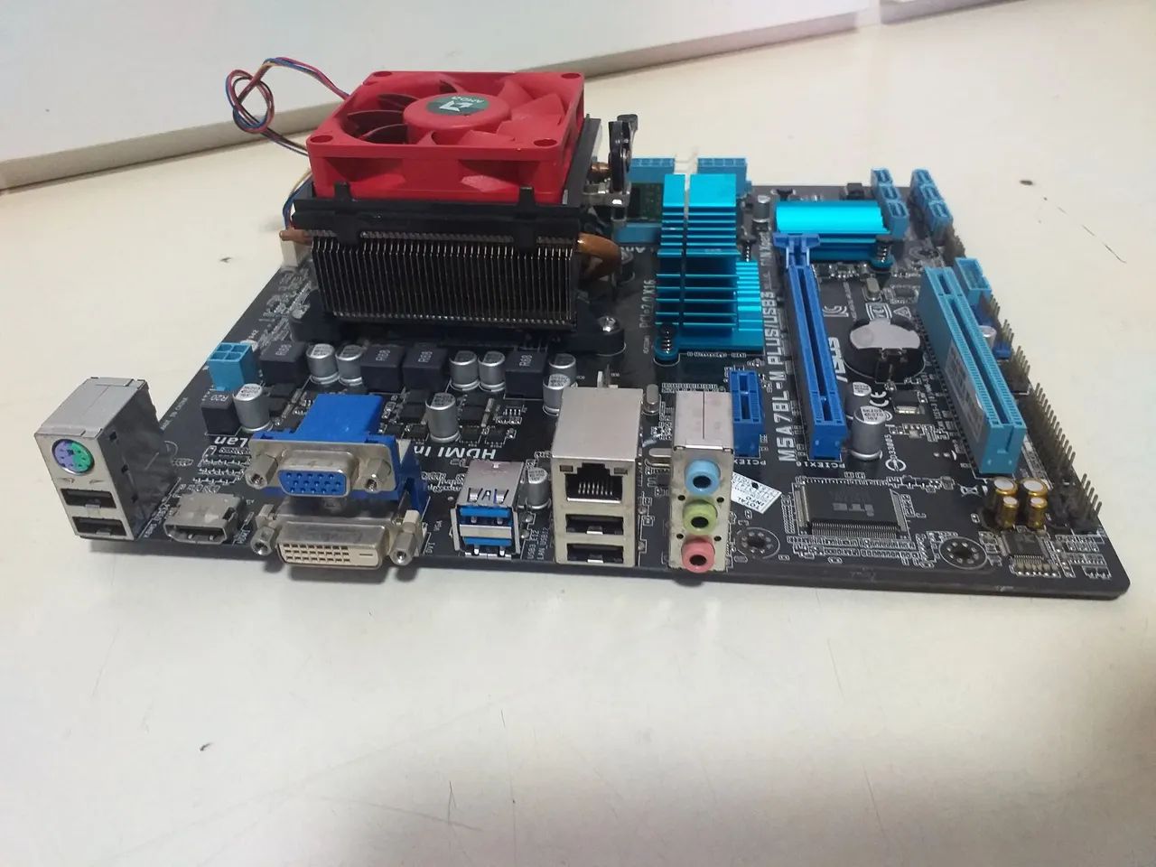 Placa mãe Asus com processador fx 6100 e 4 G de memória  - Foto 4
