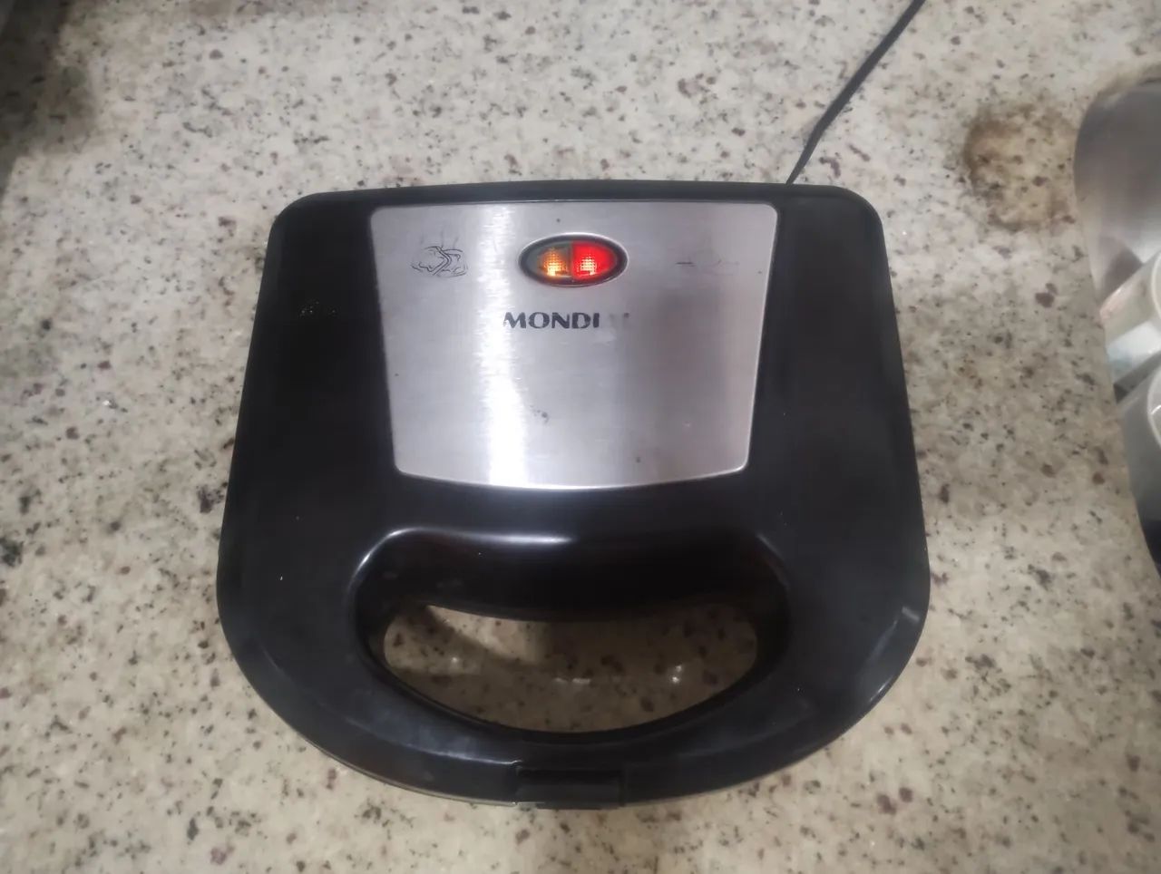 Sanduicheira Mondial Mac Grill inox 