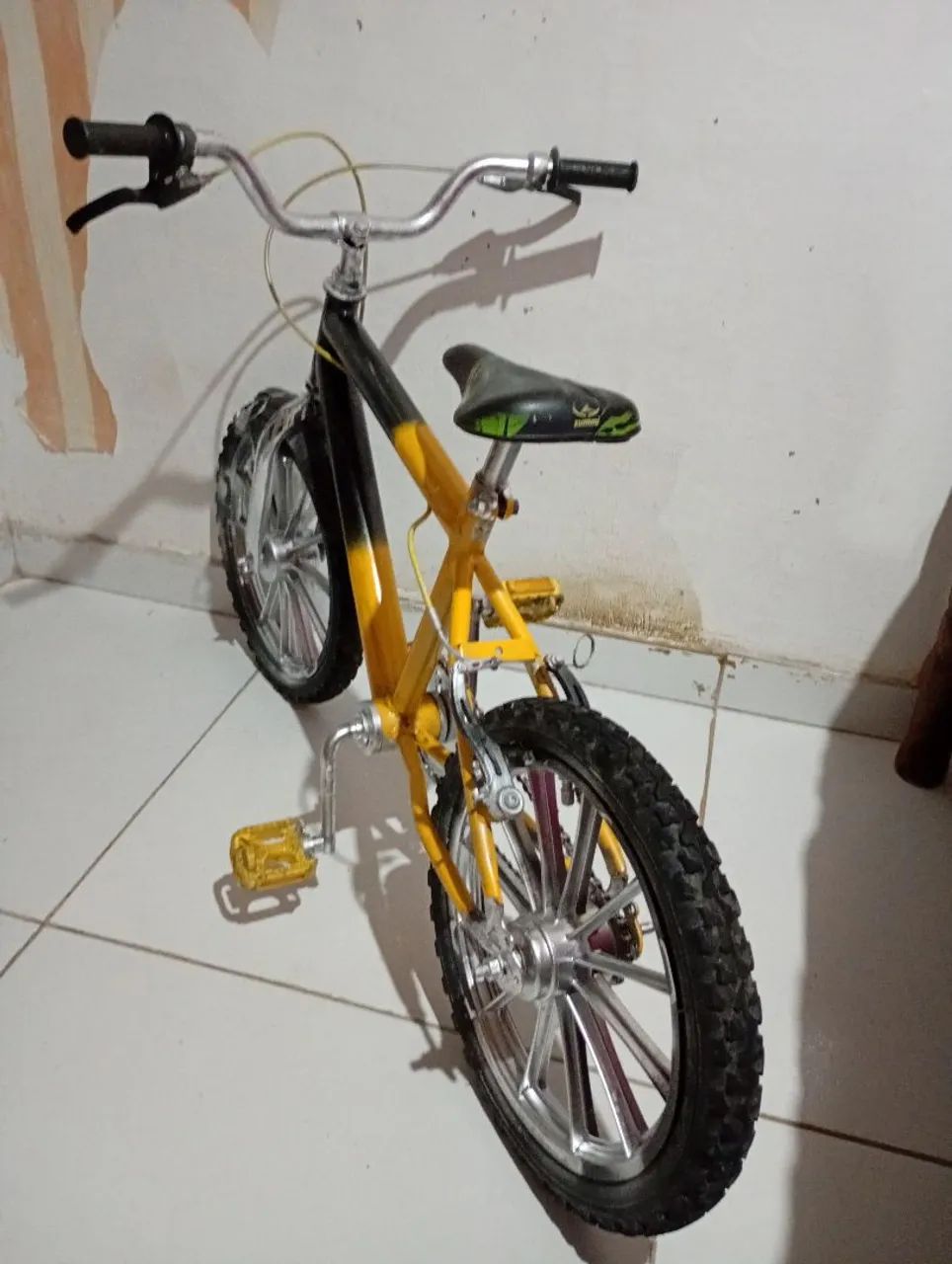 VENDO UMA BICICLETA INFANTIL - Foto 3