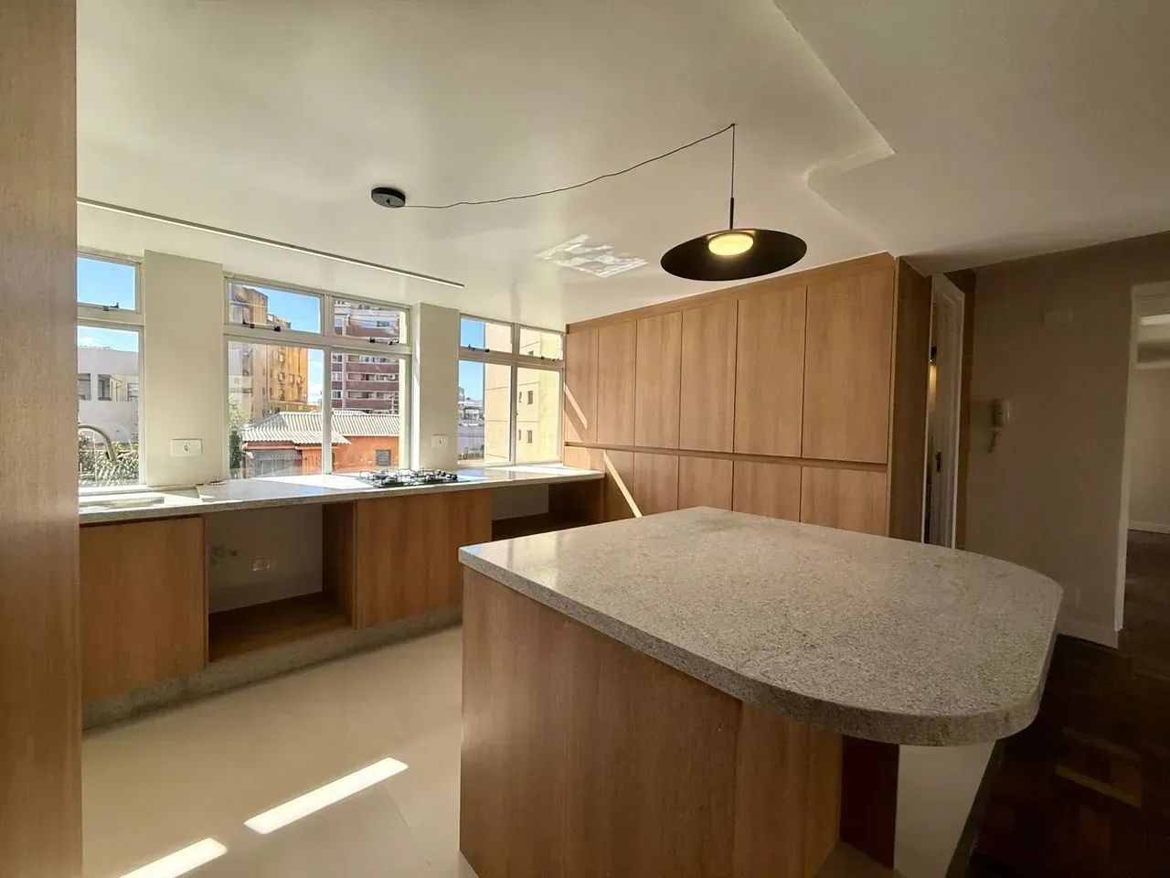 Apartamento reformado de 112 m² no Edifício Saldanha da Gama | Centro - Foto 3
