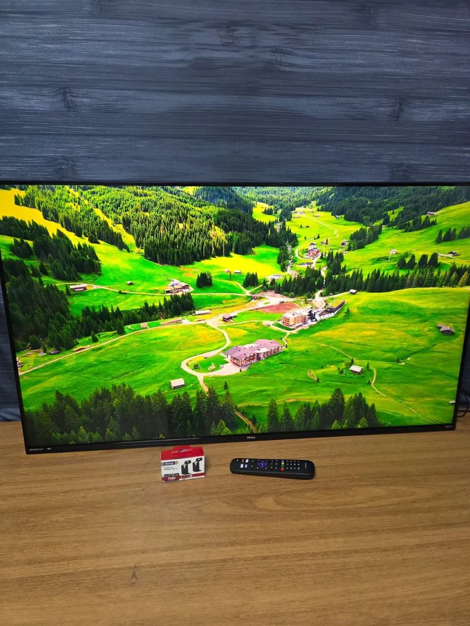 SMART TV PHILCO 8K  50  POLEGADAS FUNCIONANDO PERFEITAMENTE - Foto 2