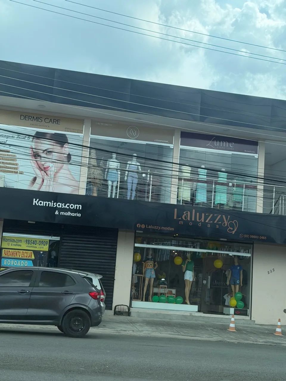 Vendo uma loja de roupa já montada. Próximo a bola do manoa.  - Foto 5