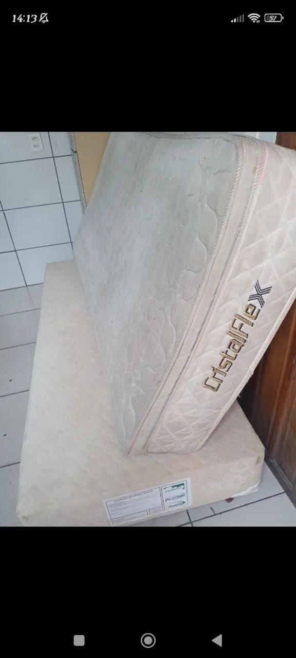 Cama box de solteiro molas ensacadas usada 