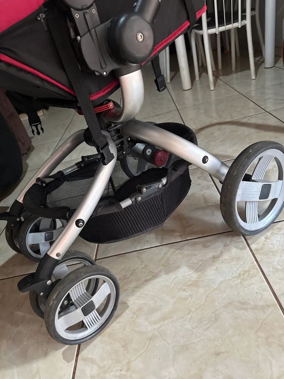 Carrinho Moisés para bebê  - Foto 2