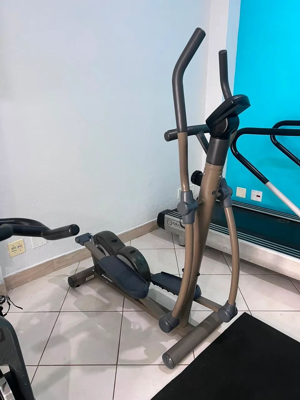 Elíptico Moviment E3 - Foto 3