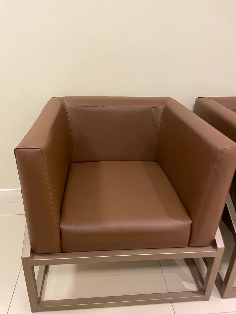 Poltronas em Metalon - Foto 5