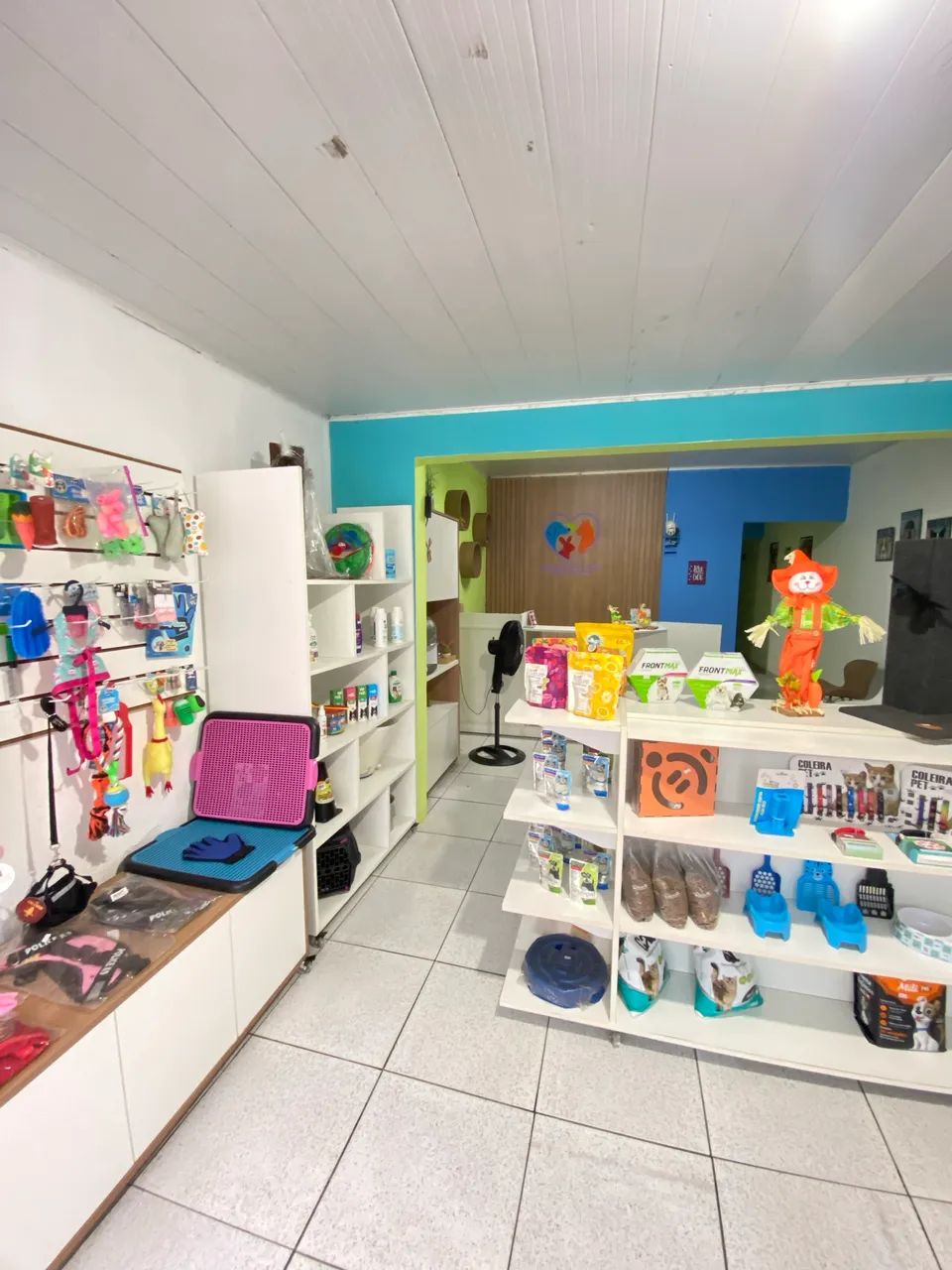 Vendo Clínica Veterinária completa em funcionamento- excelente localização 