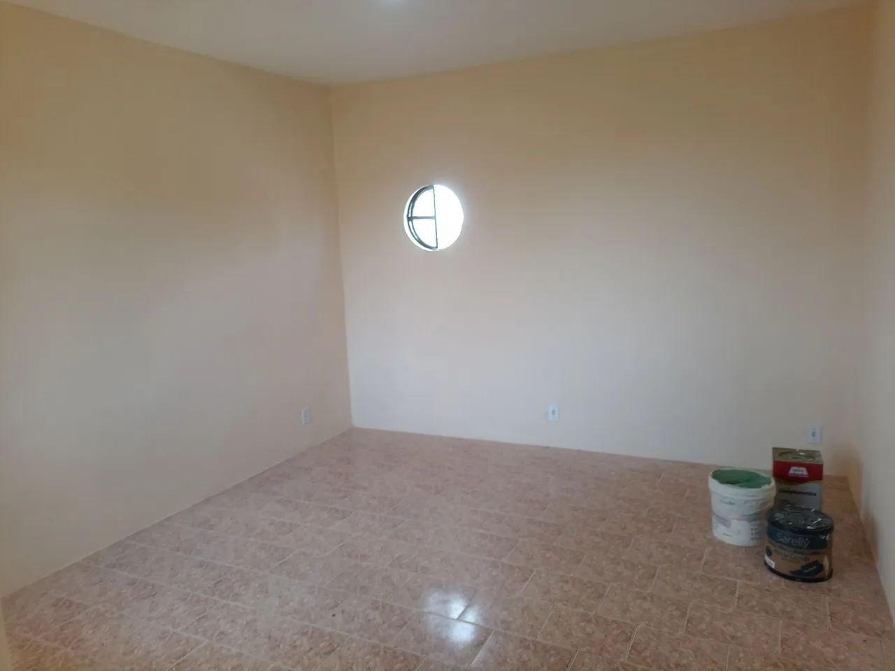 Apartamento (sobrado) com cômodos amplos e arejados - Foto 4