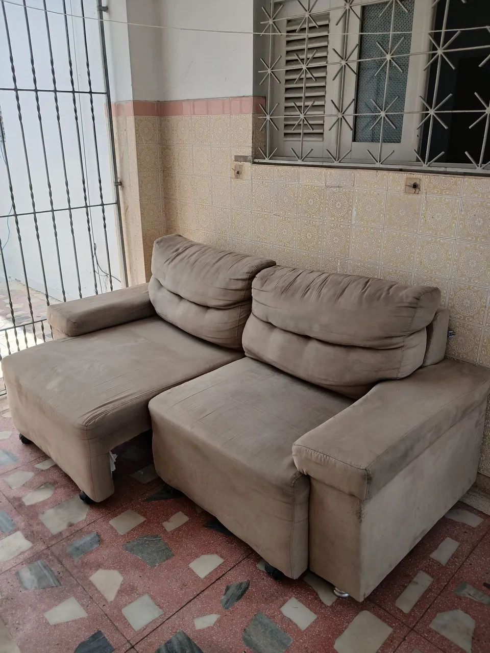 Vendo SOFÁ retrátil  - Foto 4