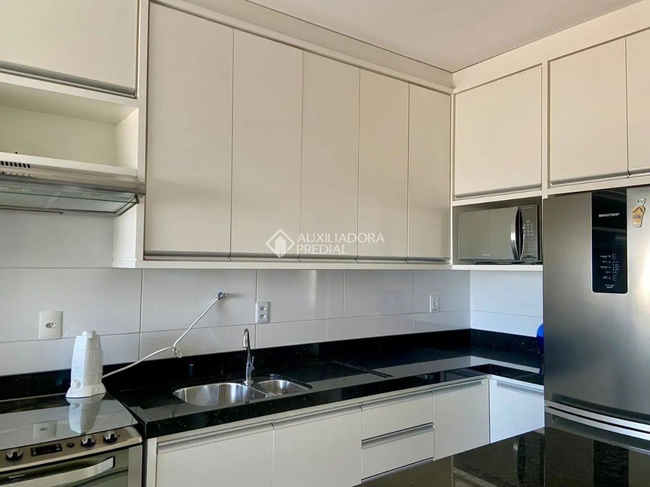 Apartamento MOBILIADO com sacada e churrasqueira no Estreito! - Foto 5