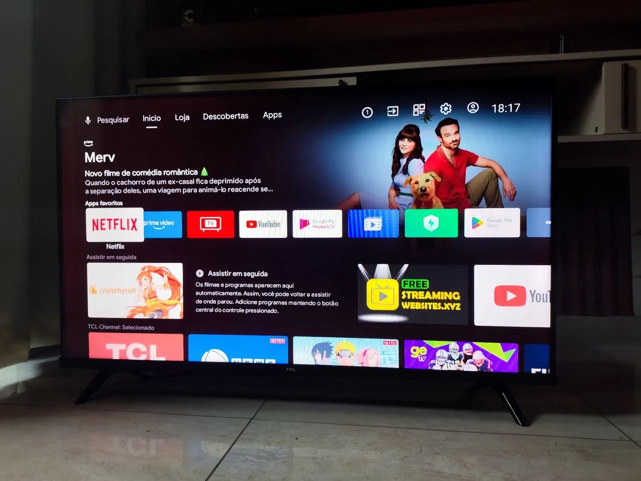 Vendo tv TCL semi nova em ótimo estado funcionando perfeitamente.