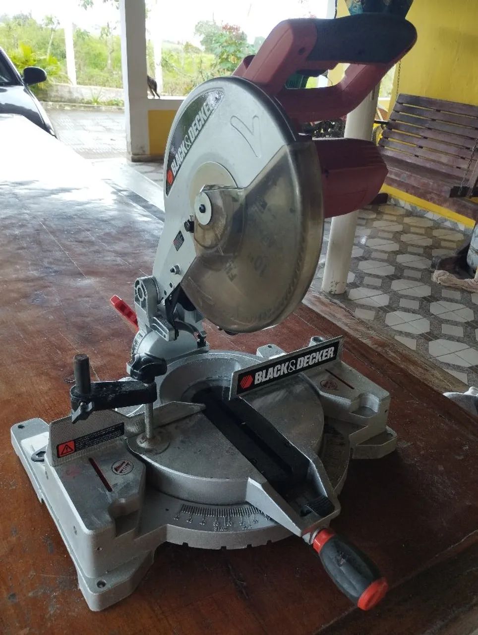 Serra de Esquadria Black Decker 