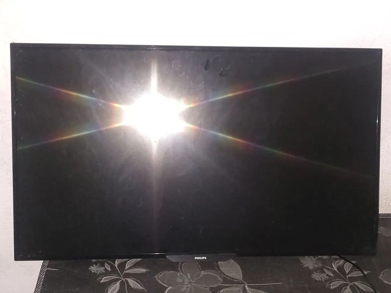 Tv Philips 32 polegadas 350 reais *