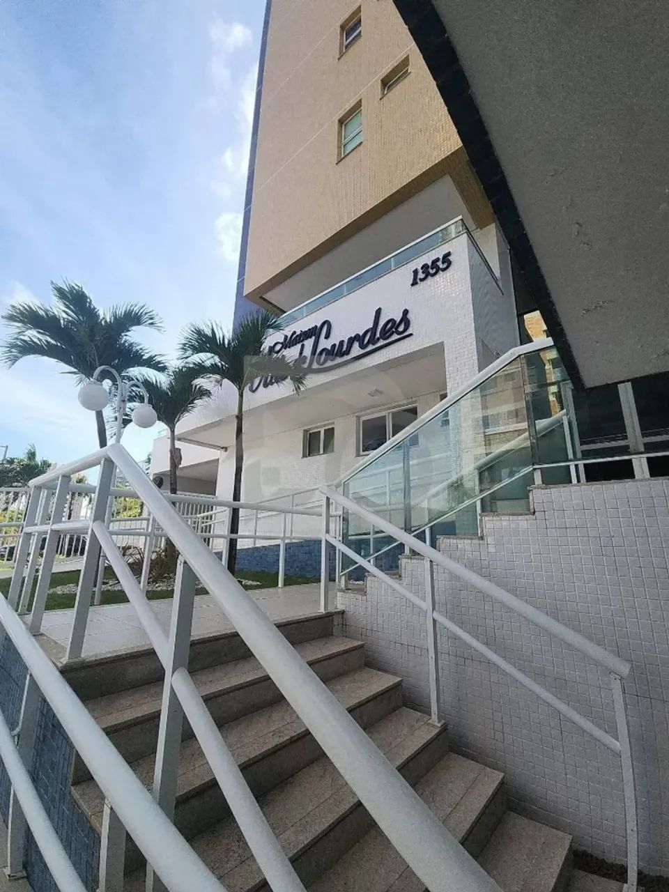 Condomínio Maison Ville De Lourdes com Suíte, Semi-Suítes e Varanda - Foto 4