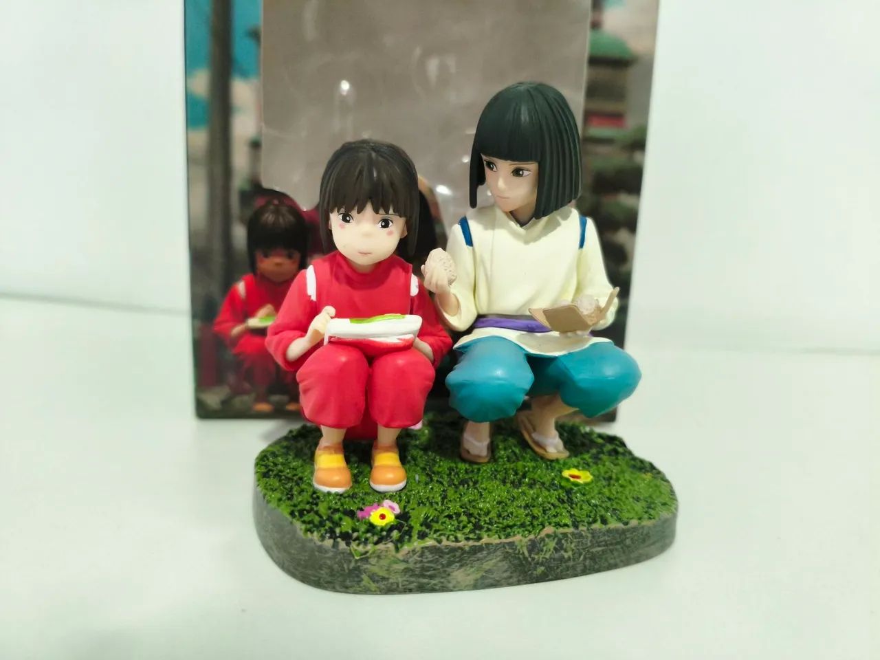 Action Figure Chihiro e Haku cena da comida material PVC 
