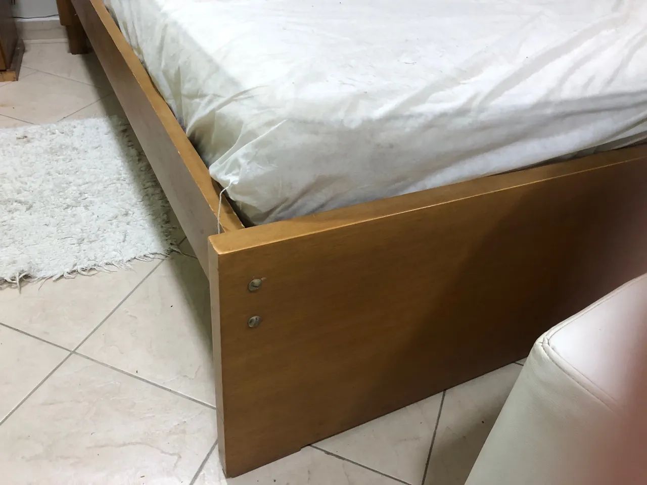Cama de casal em madeira  - Foto 2