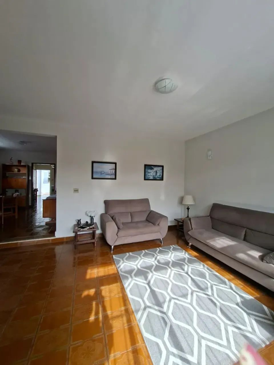 CASA EXCELENTE NO CENTRO DA CIDADE EM RUA TRANQUILA - Foto 3