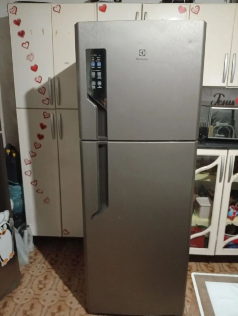 Vende-se Geladeira Novinha