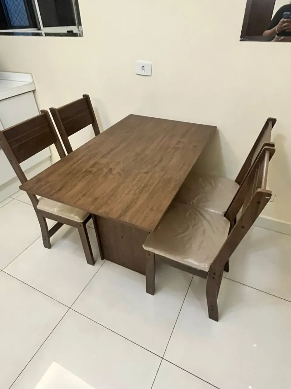 Mesa de jantar e cadeiras - Foto 2