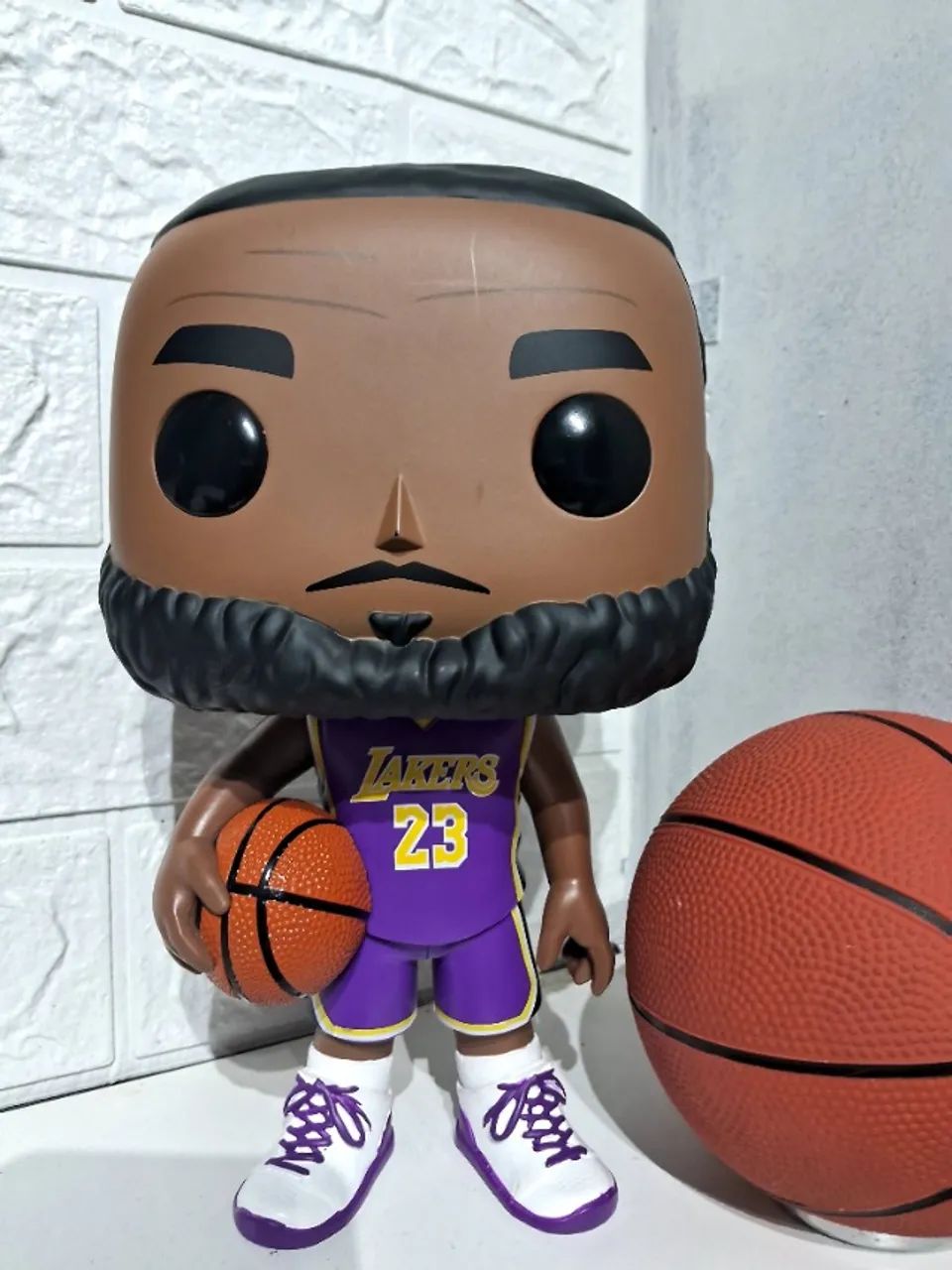 FUNKO POP LEBRON JAMES 10 POLEGADAS  - Foto 5