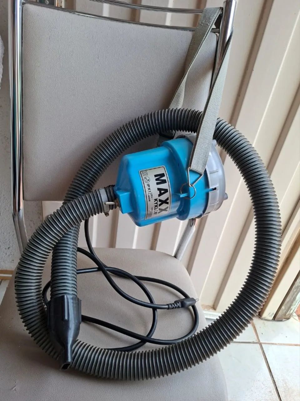 Soprador Maxx Kyklon  220 V, 1.400 W.