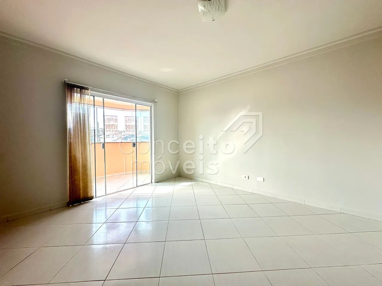 Edifício Fiori II - Centro - Apartamento Semimobiliado - Foto 5