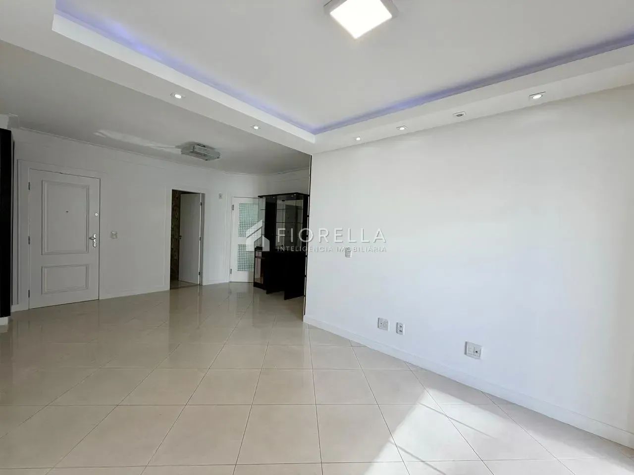 Apartamento com 03 dormitórios sendo 02 suítes no bairro Campinas - São José - Foto 4