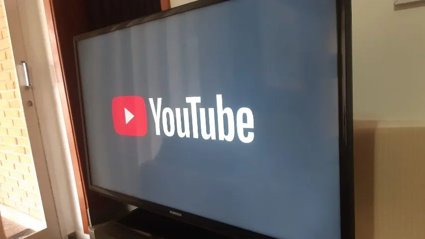 Smart TV Samsung LED 40" Full HD - Pouco Uso e Excelente Estado!