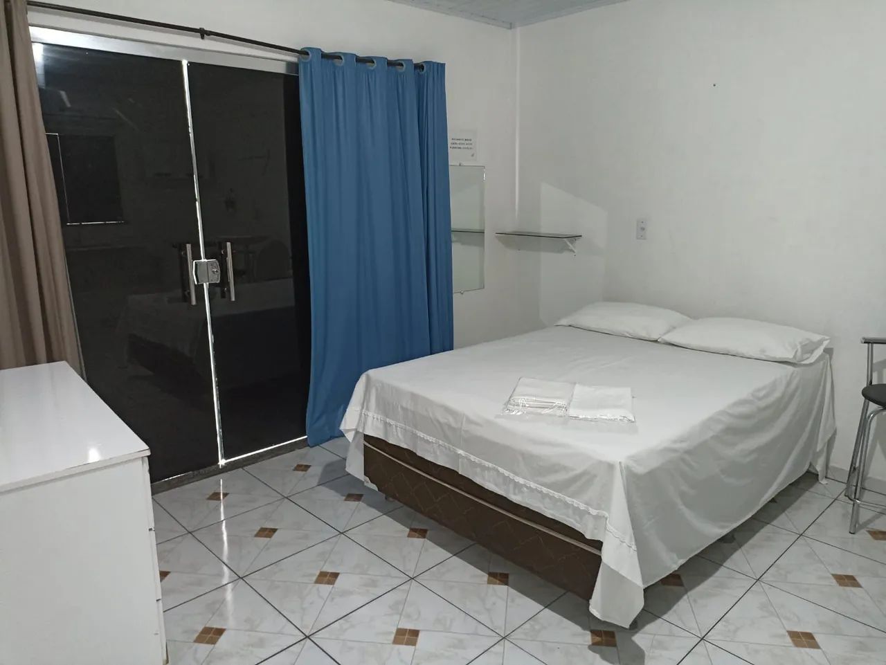 Alugo suíte mobiliada. - Foto 4