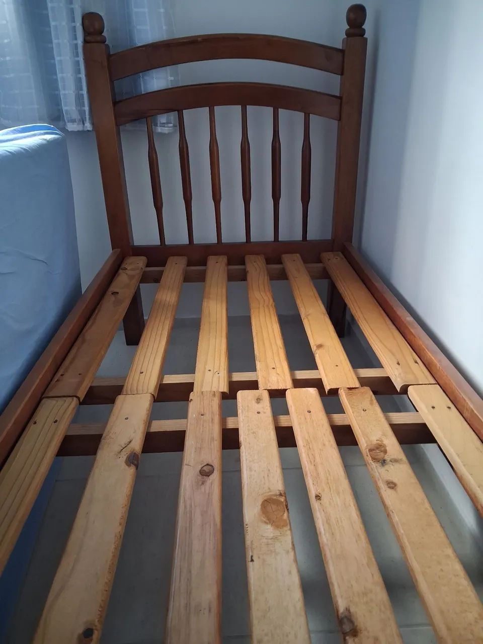 Vendo cama de solteiro - Foto 4