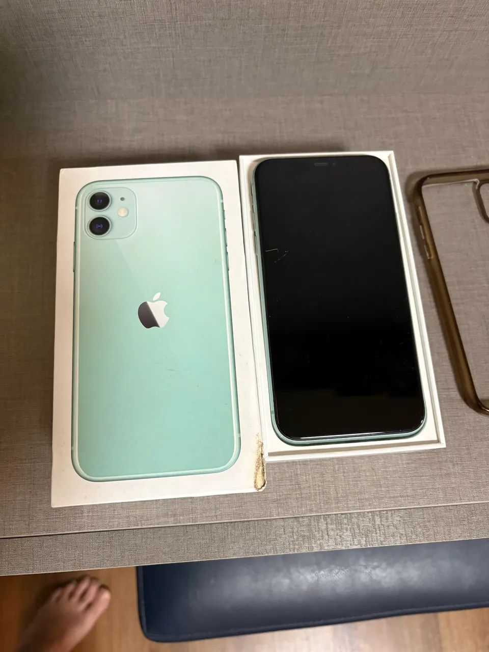 iPhone 11