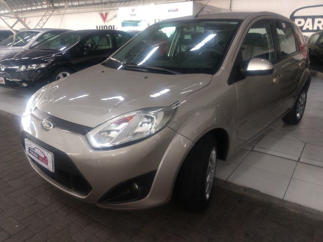Fiesta Class 1.6 extra 2013 aceito tro-k - Foto 3