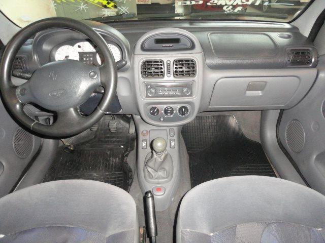 RENAULT CLIO 2001/2001 1.0 RT SEDAN 16V GASOLINA 4P MANUAL - Foto 5