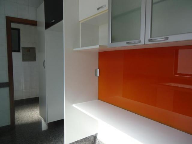 Oportunidade: apartamento 3 quartos, 2 vagas, elevador, lazer e ótima localização. - Foto 5