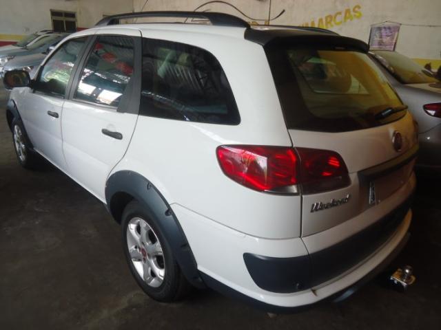 Palio weekend 2015 1.6 trekking 16v flex 4p manual - Foto 4
