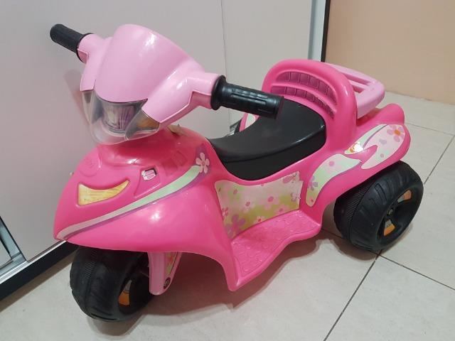 Motoca Elétrica Infantil Rosa - Foto 3