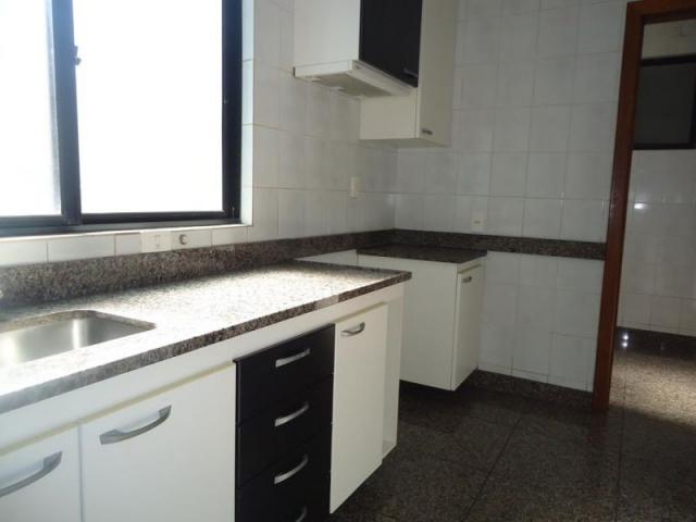 Oportunidade: apartamento 3 quartos, 2 vagas, elevador, lazer e ótima localização. - Foto 4