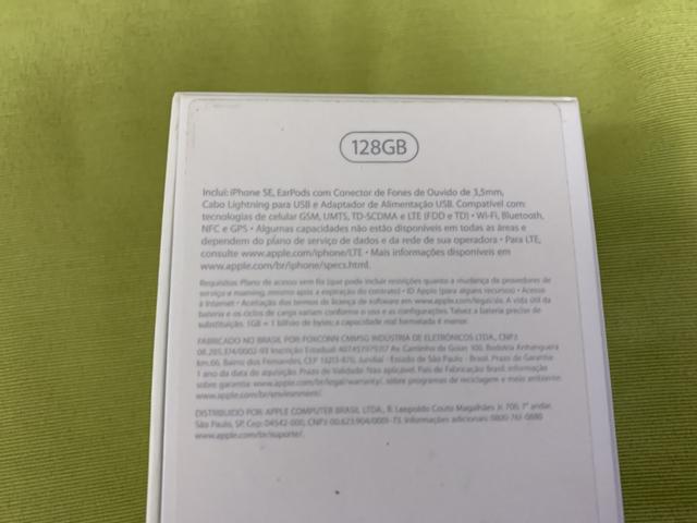IPhone SE 128GB zero na caixa com nota fiscal - Foto 2