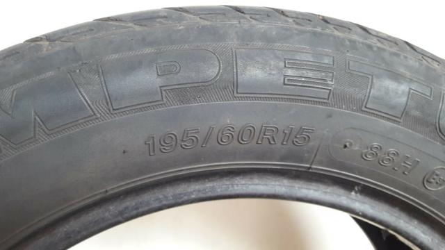 Pneu 195/60 R15 Usado - Foto 2