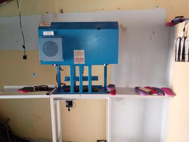 Vendo ou troco maquina automática fazer chinelos compacta print - Foto 4