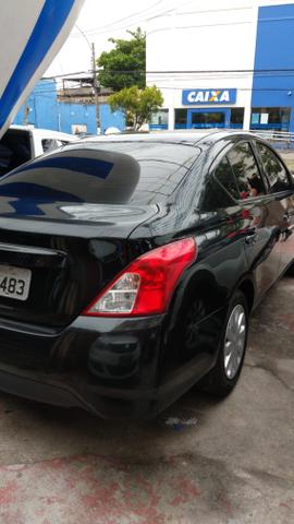 Nissan Versa ano 2018 entrada + parcelas R$ 829,00 fx cdc- gratis 2020 e gnv - Foto 3