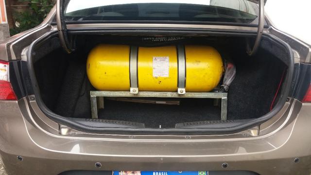 Gran Siena mod 2016 1.4 atrative gnv R$ 33.900 segundo dono - Foto 5