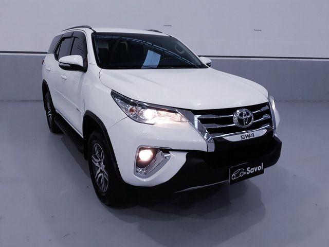 Hilux SW4 SR 4x2 2.7/ 2.7 Flex 16V Aut. - Foto 2