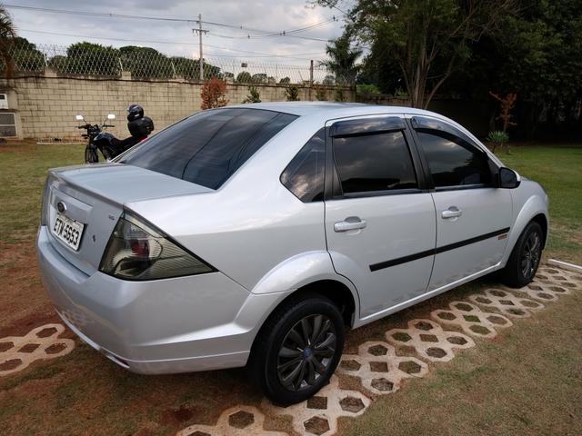 Ford fiesta sedan - Foto 2